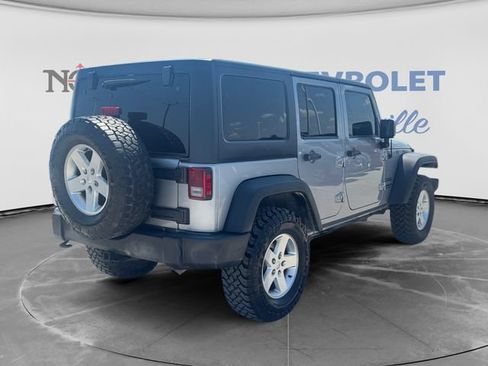 Used 2016 Jeep Wrangler Unlimited Sport w/ Quick Order Package 24S AWD/4WD image 3