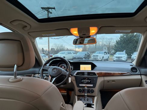 Used 2013 Mercedes-Benz C 300 4MATIC Sedan image 23
