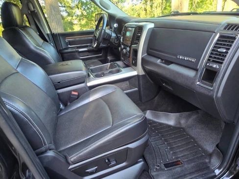 Used 2017 RAM 2500 Laramie w/ Sport Appearance Group AWD/4WD image 11