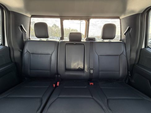 Used 2023 Ford F150 Lariat w/ Trailer Tow Package image 28