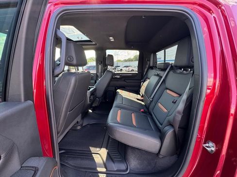 Used 2024 GMC Sierra 2500 AT4 w/ AT4 Premium Plus Package AWD/4WD image 12