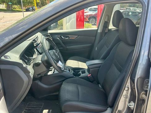 Used 2019 Nissan Rogue SV AWD/4WD image 8