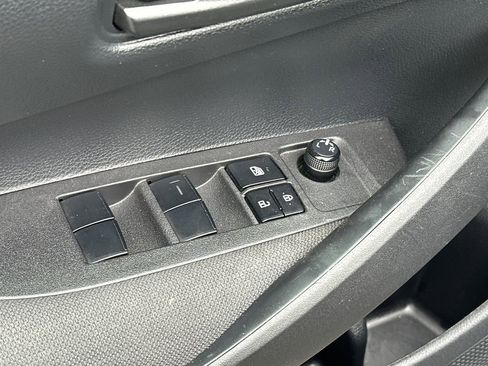 Used 2024 Toyota Corolla LE FWD image 13