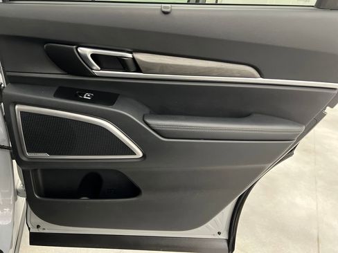 Used 2024 Kia Telluride EX X-Line image 21