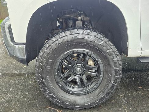 Used 2019 Chevrolet Silverado 1500 LTZ image 10