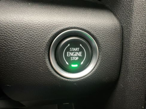 Used 2025 GMC Acadia Elevation w/ Elevation Premium Package image 24