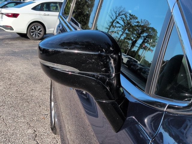 Used 2025 Chrysler Pacifica Select FWD image 11