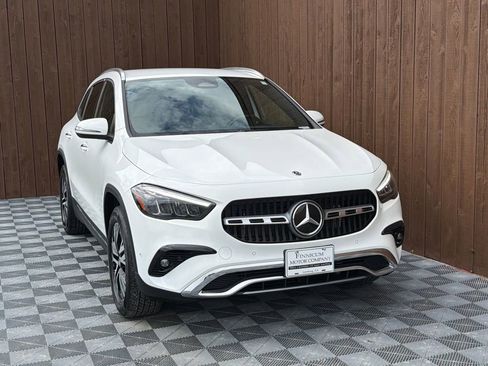 Used 2025 Mercedes-Benz GLA 250 4MATIC image 11