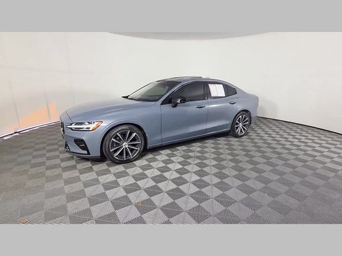 Used 2022 Volvo S60 B5 Momentum AWD/4WD image 49