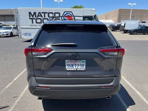 Used 2023 Toyota RAV4 XLE Premium FWD image 6