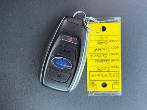Used 2025 Subaru Outback Limited AWD/4WD image 17