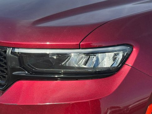 Certified 2023 Jeep Grand Cherokee Limited w/ Black Appearance Package image 9