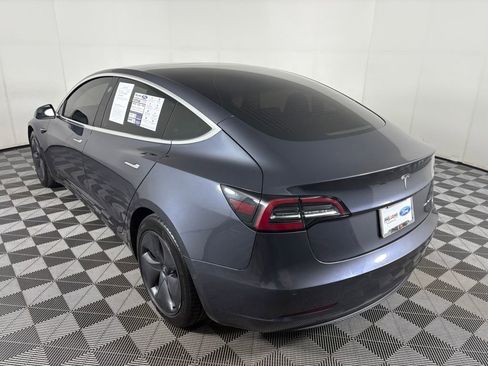Used 2019 Tesla Model 3 Performance image 5