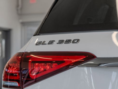 Used 2022 Mercedes-Benz GLE 350 4MATIC image 22