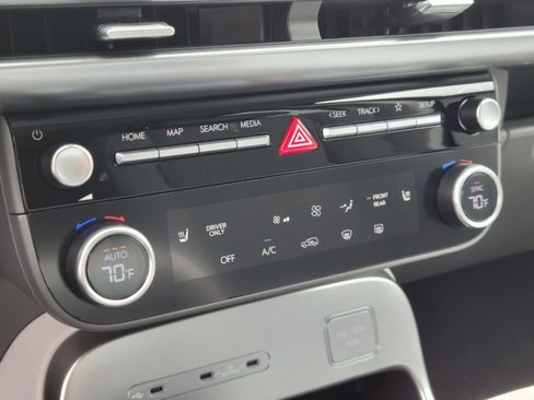 New 2026 Hyundai Ioniq 9 SE image 21