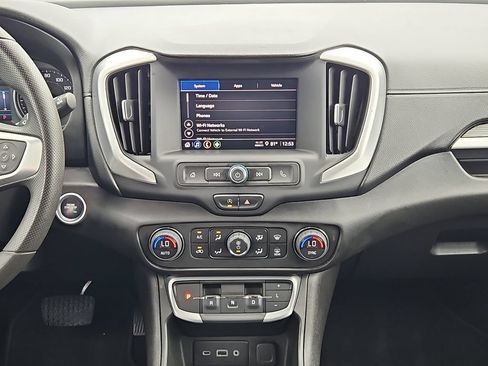 Used 2022 GMC Terrain SLE w/ Driver Convenience Package FWD image 19