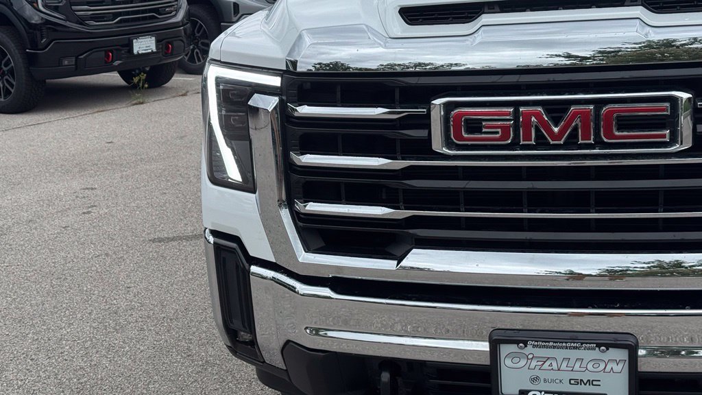 Used 2024 GMC Sierra 2500 SLE w/ SLE Convenience Package AWD/4WD image 7