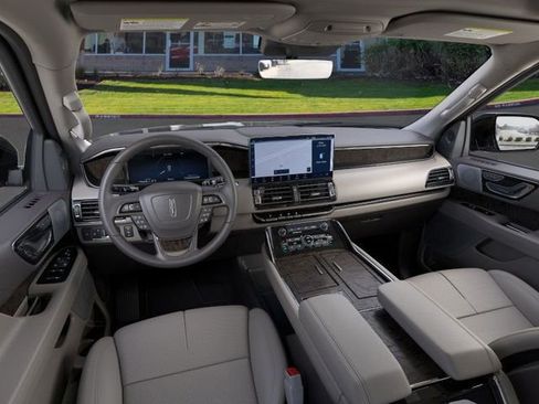 New 2024 Lincoln Navigator L Reserve image 9