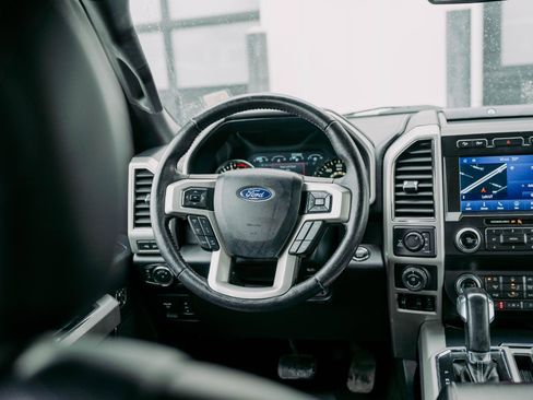 Used 2020 Ford F150 Lariat w/ Equipment Group 502A Luxury image 10