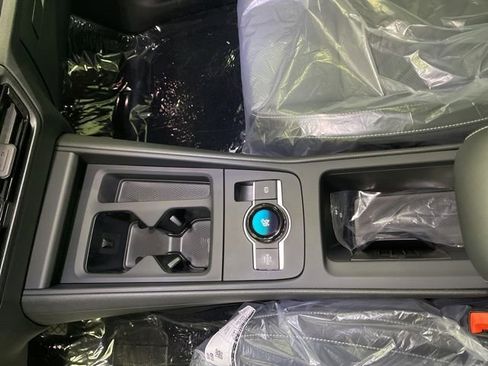 New 2026 Volkswagen Tiguan SE image 22