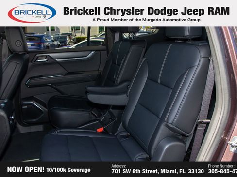 Used 2024 GMC Acadia Elevation image 15