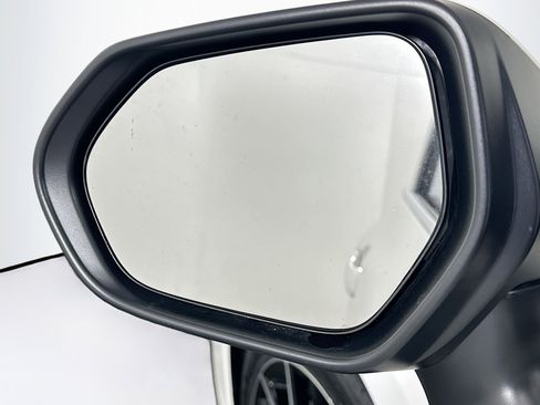 Used 2023 Toyota Camry SE image 16