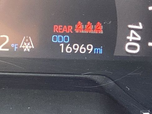 Used 2025 Toyota RAV4 XLE image 4