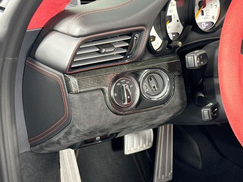 Used 2018 Porsche 911 GT2 RS RWD image 10