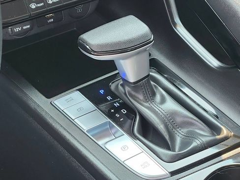 Certified 2026 Hyundai Elantra Hybrid FWD image 24