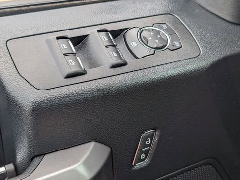 Used 2019 Ford F150 XLT w/ Equipment Group 302A Luxury AWD/4WD image 23