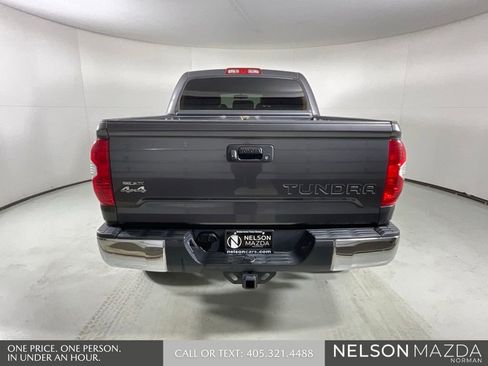 Used 2016 Toyota Tundra SR5 image 9