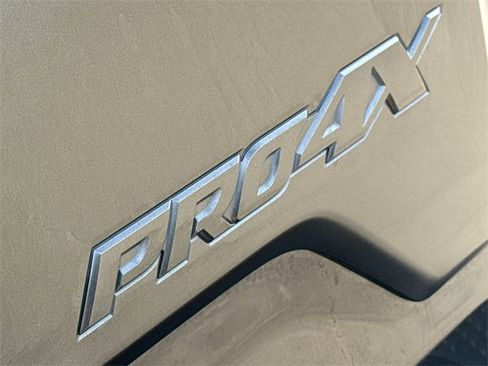 Used 2024 Nissan Titan PRO-4X w/ Pro-4x Convenience Package image 9