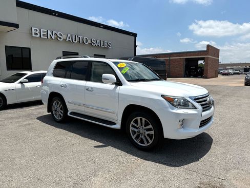 Used 2015 Lexus LX 570 4WD image 4