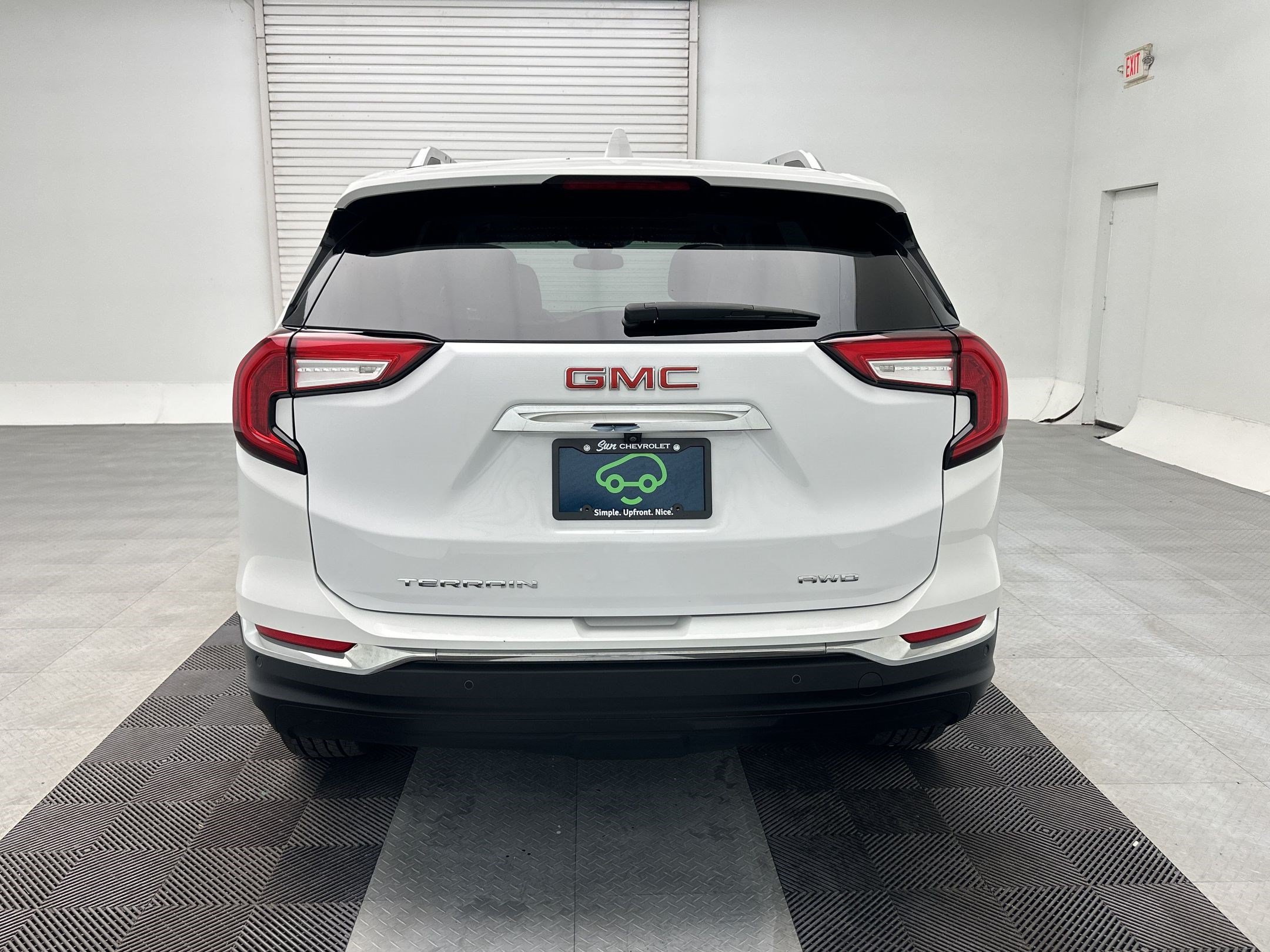 Certified 2024 GMC Terrain SLT AWD/4WD image 10