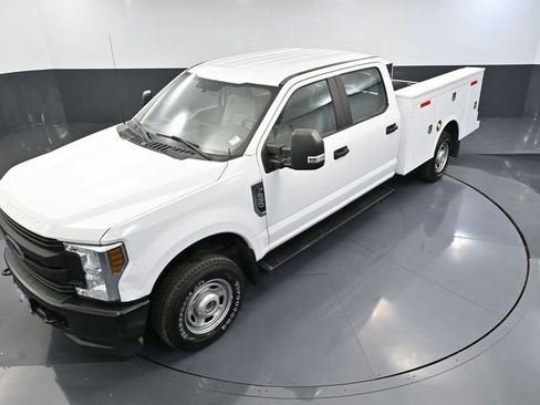 Used 2019 Ford F250 XL w/ Power Equipment Group image 61