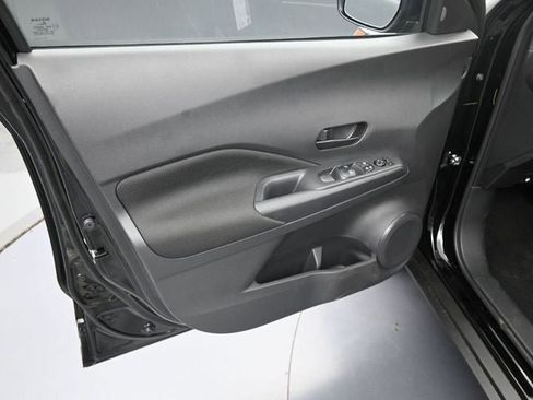 New 2025 Nissan Kicks Play S image 26