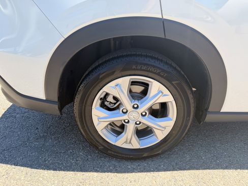 Used 2024 Honda HR-V LX image 9