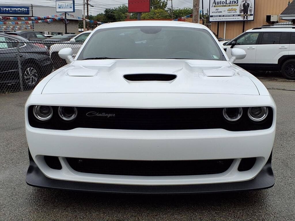 Used 2019 Dodge Challenger R/T Scat Pack RWD image 2