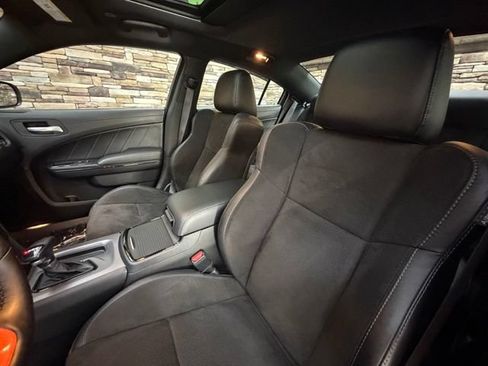 Used 2022 Dodge Charger R/T w/ Plus Group RWD image 14