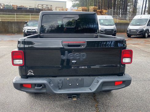 Certified 2024 Jeep Gladiator Sport image 6