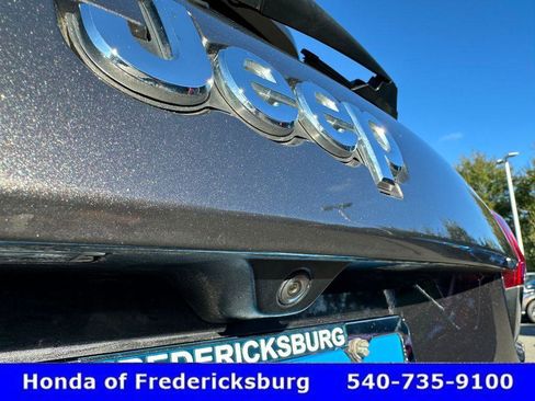 Used 2020 Jeep Grand Cherokee Limited w/ Luxury Group II image 10