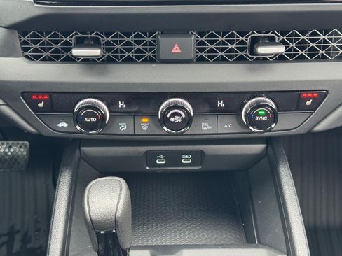 Certified 2025 Honda Accord SE image 14