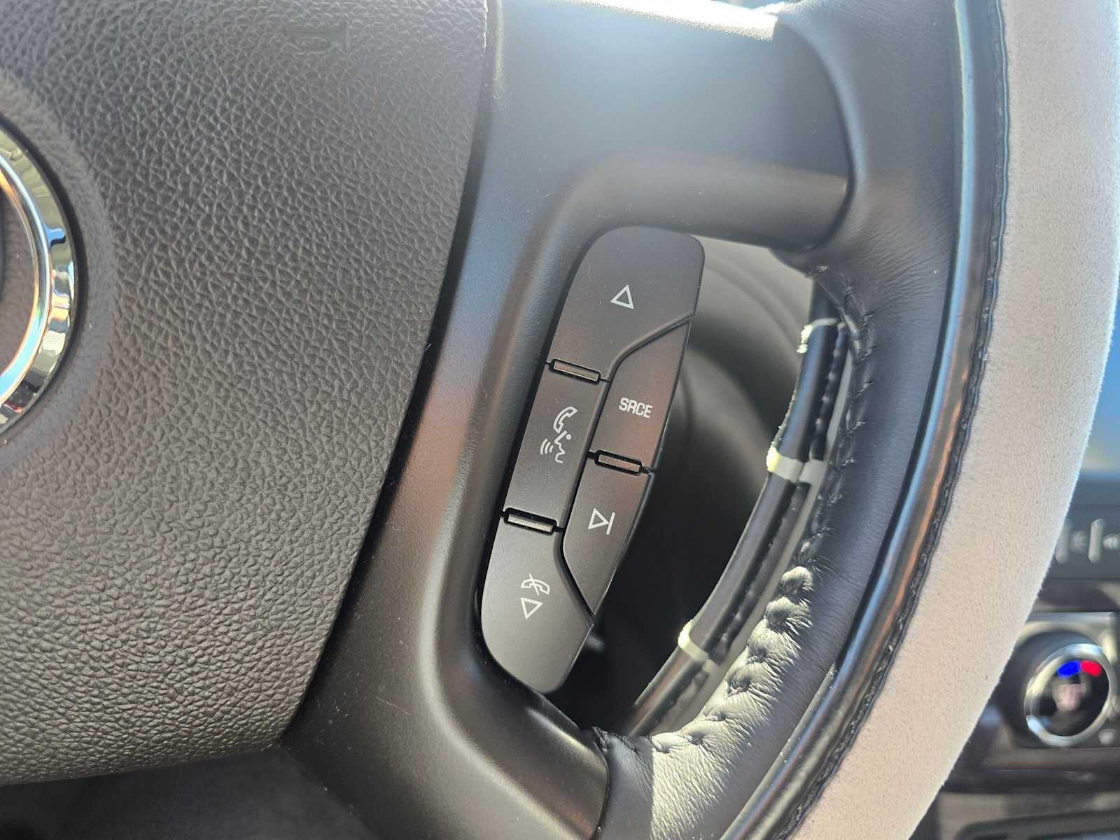 Used 2017 Buick Enclave Premium w/ Experience Buick Package AWD/4WD image 32