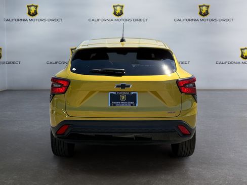 Used 2024 Chevrolet Trax RS FWD image 4