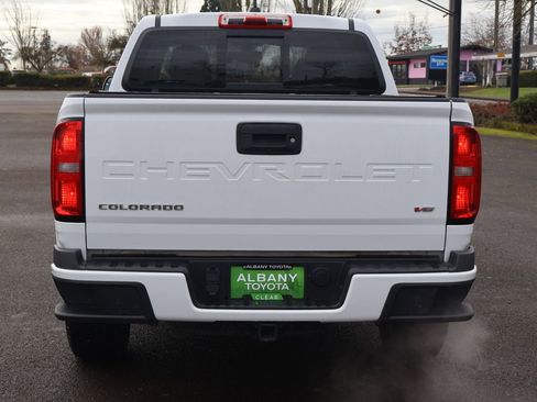Used 2022 Chevrolet Colorado LT w/ LT Convenience Package image 5