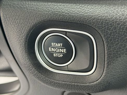 Certified 2025 Mercedes-Benz GLE 450e 4MATIC image 28