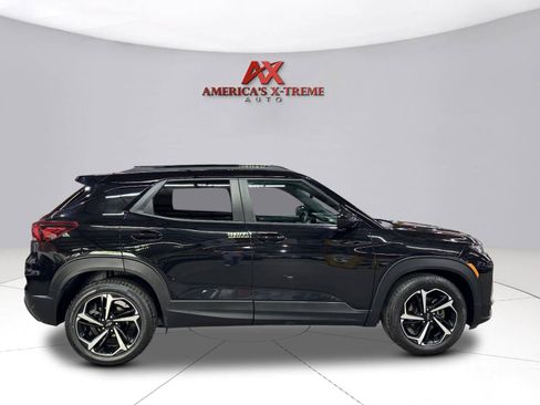Used 2021 Chevrolet TrailBlazer RS w/ Sun and Liftgate Package FWD image 8