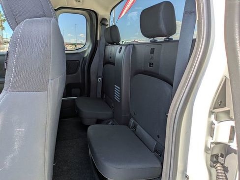 Certified 2025 Nissan Frontier SV RWD image 18