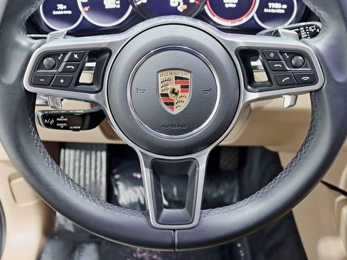 Used 2023 Porsche Cayenne AWD/4WD image 14