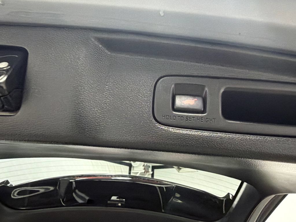Used 2023 Honda CR-V EX-L image 21